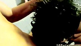 Çocuk Banyoda Çıplak Sik Alıyor İndir