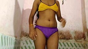 Indian Milf Shaving Pussy For Boyfriend's Monster Cock Fuck