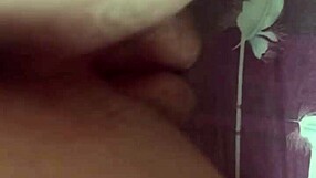 amateur video contrasts juicy girlfriend pussy getting fucked at home