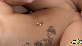 el ataque de la estudiante - wild banging on campus grounds