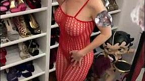 Flashing Naughty Snaps During Sexchallenge With Milf