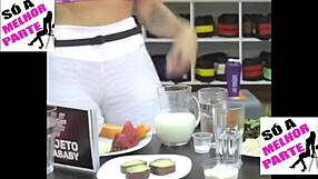 kelly key gostosa com a buceta rachando a calça legging big pussy camel toe