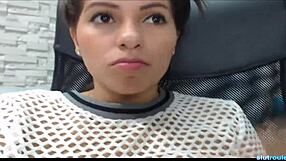 niley shows her huge natural tits cams