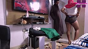 Gadis Muslim Nakal Dapat Kontol Keras di Kelas Sebelum Pelajaran