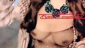 性感中国伪娘邢子妃户外丝袜抖可爱小屌