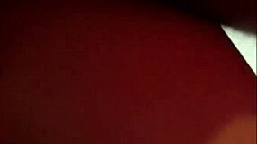 Užival som si relaxačnú masáž s horúcou fujkou na stole