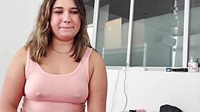 Зряла латиночка в интеррасови секс със сперма в устата