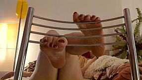 Big bare feet tease your fetish