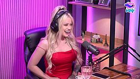 In California, Giselle Berdnarski got Monique Bertolini all worked up with desire.