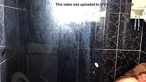 Novinho sneaks into the bathroom to nail his friend's hot blonde aunt