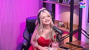 In California, Giselle Berdnarski got Monique Bertolini all worked up with desire.