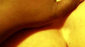 Dragon Fly dan Sexaddic Liar di Tempat Publik