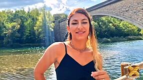 Joder, a Stella le encanta chuparla y que se la metan por el culo.