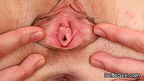 처녀년 보지 만지작거리다 절정 오르기 지켜봐?