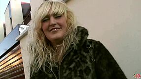 Rubia española cabalgando duro en mi casting europeo salvaje