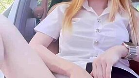 สาวไทยสวยๆ โชว์ร่างเปลือยกลางแจ้งในลุคสุดตะลึง