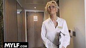 i'm so gratefull for the creddit cards, frankie drops her panties