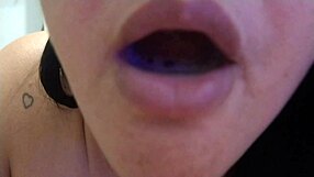 faltei aula para ficar tomando porra do vizinho casado da leitinho para mim da