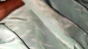 sexy gay man fucks hot aunty reshmi in homemade sex.