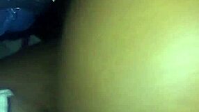 Xvidos with shaved hairless pussy