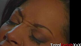 jazmine cashmere in athletic leggings