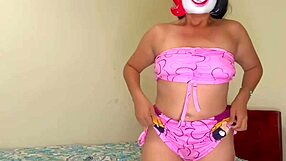 I touch myself alone and crave hard penetration