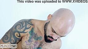 orgia e muito sexo entre quatro amigos animados