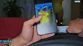 Follando con hermosa amiga latina en caliente sesión navideña amateur.