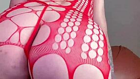 fingering my hairy pussy