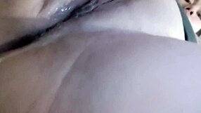 לעזאזל, החבר עזב אותי, אבל מצאתי בחור לזיין באמצע שום מקום!