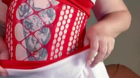 fingering my hairy pussy