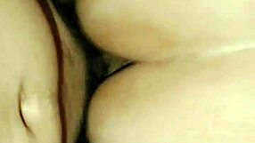 Vecina madura se empina rico en doggystyle