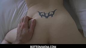 Bottommom - thick stepmom kindly fucks me as stepdad not home, Jessica Ryan