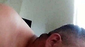 Latino sucks black shemale's big cock