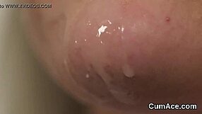 Wicked honey swallows all the jizz after a facial 😋