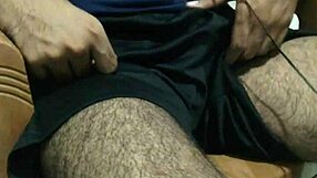 i love watching this indian desi gay jerk off solo