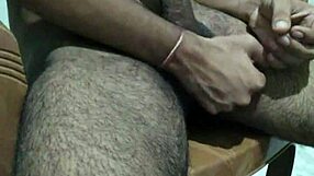 i love watching this indian desi gay jerk off solo
