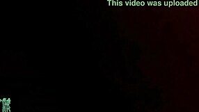 Wet Feet Drive Voyeur Crazy