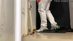 Wow, Novinha Gets Facial From Pizza Guy In Towel!