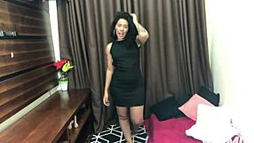 hey, this novinha with a big ass craves a huge cock!