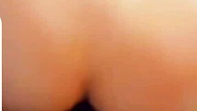 Amateur teen with big ass gets cumshot.