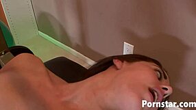 Horny Babe Bailey Bam Gets Pussy Fingered Hardcore By Stud