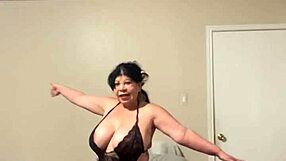 Discover The Thrills Of This Hot Pussy Cum Play