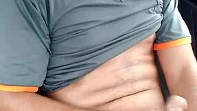 Wow, Outdoor Solo Masturbation Session!