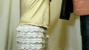 Watch this sexy gay dancefloor workout turn hardcore