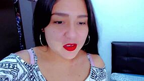 Mi esposo me puso a grabar con mi hermana masturbandonos y follando, showing our shaved pussies and big asses