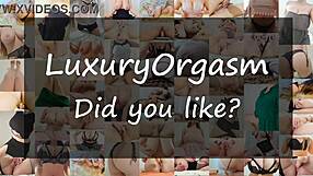 Young Hole's Finger Pleasure Orgasm