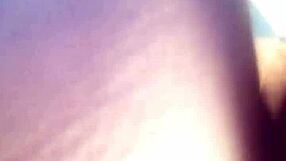 Sweet and Sexy Vibes in This Cute Clip