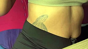 قذف يا شرموط مع زبك الضخم ده