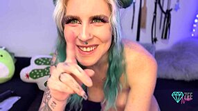 Nikki Zee's anal training with toys and assfucking